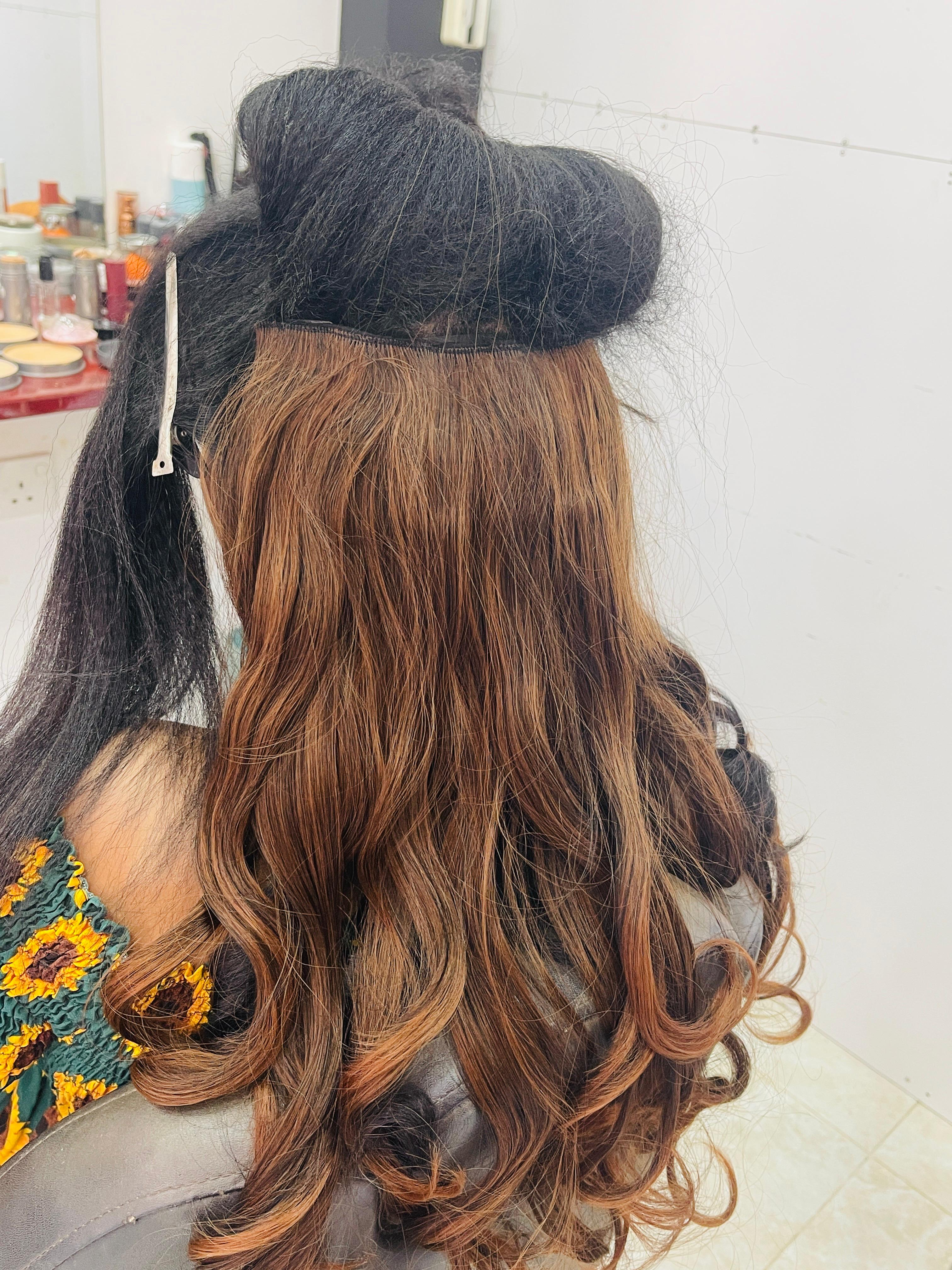 Light Brown Wavy Five Clip in Extension 5W65-LB